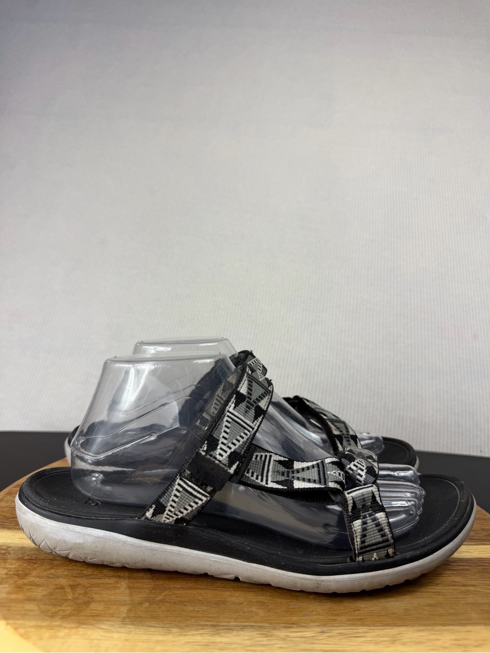 Teva Terra-Float Lexi sandals Women’s Sz 10 Tribal Print Strappy Comfort Sandals